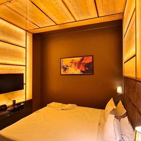 Galaxy Club & Hotel Bijapur  Ngoại thất bức ảnh