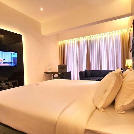 Galaxy Club & Hotel Bijapur  Ngoại thất bức ảnh
