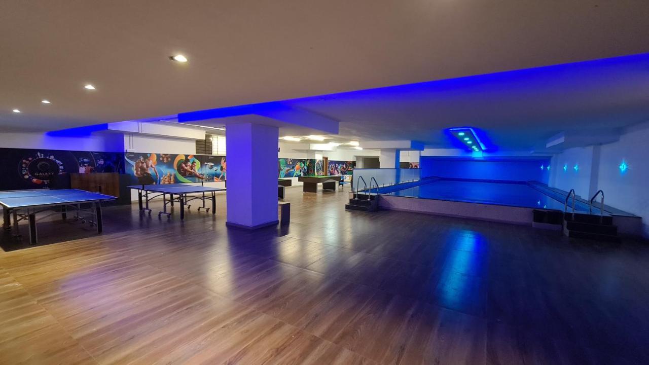 Galaxy Club & Hotel Bijapur  Ngoại thất bức ảnh