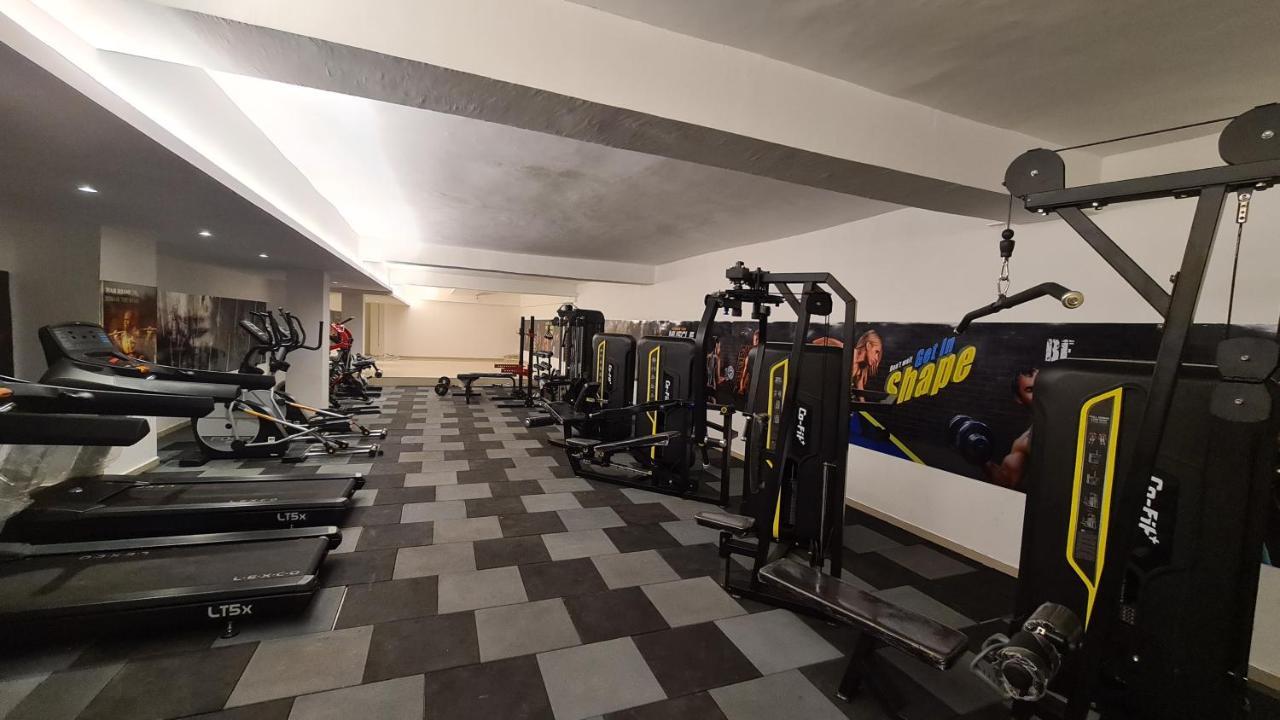 Galaxy Club & Hotel Bijapur  Ngoại thất bức ảnh